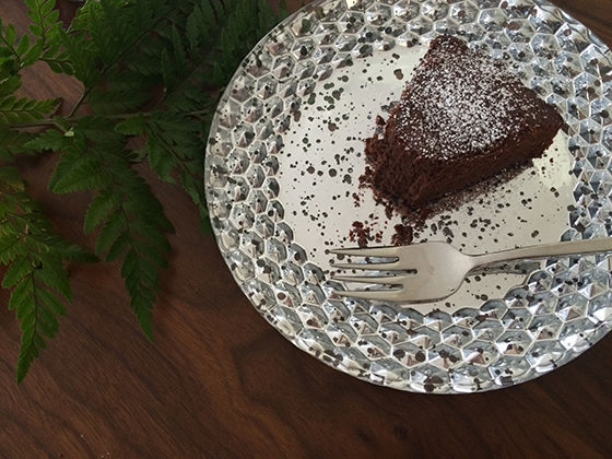 Dense-Bittersweet-Chocolate-Cake-4-Design-Crush